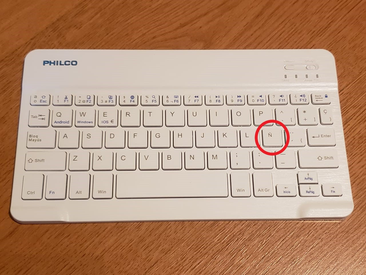 Mini Teclado Bluetooth 7 Pulgadas Philco Modelo BK-701